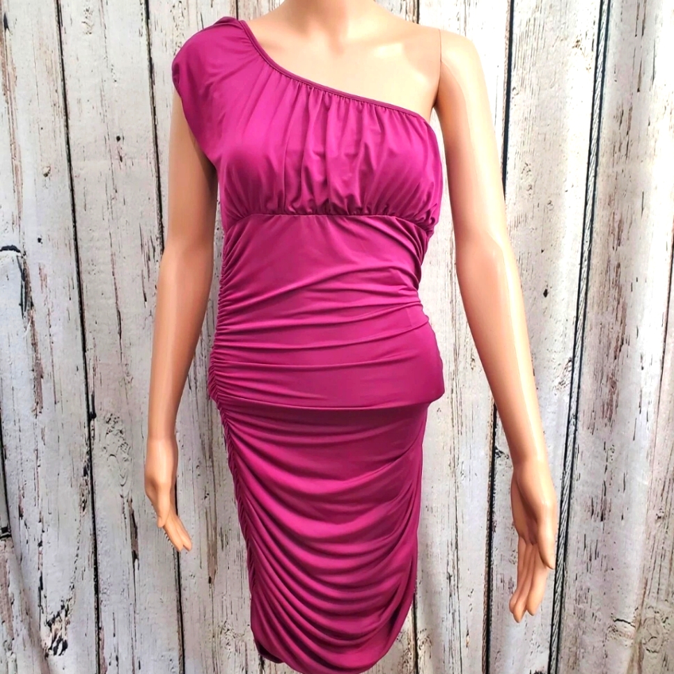 Arden B Women's Medium One-Shoulder Asymmetrical Ruched Side Bodycon Dress Euc